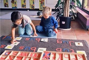 Montessori e Scuola Statale:una sfida dall′infanzia all′adolescenza